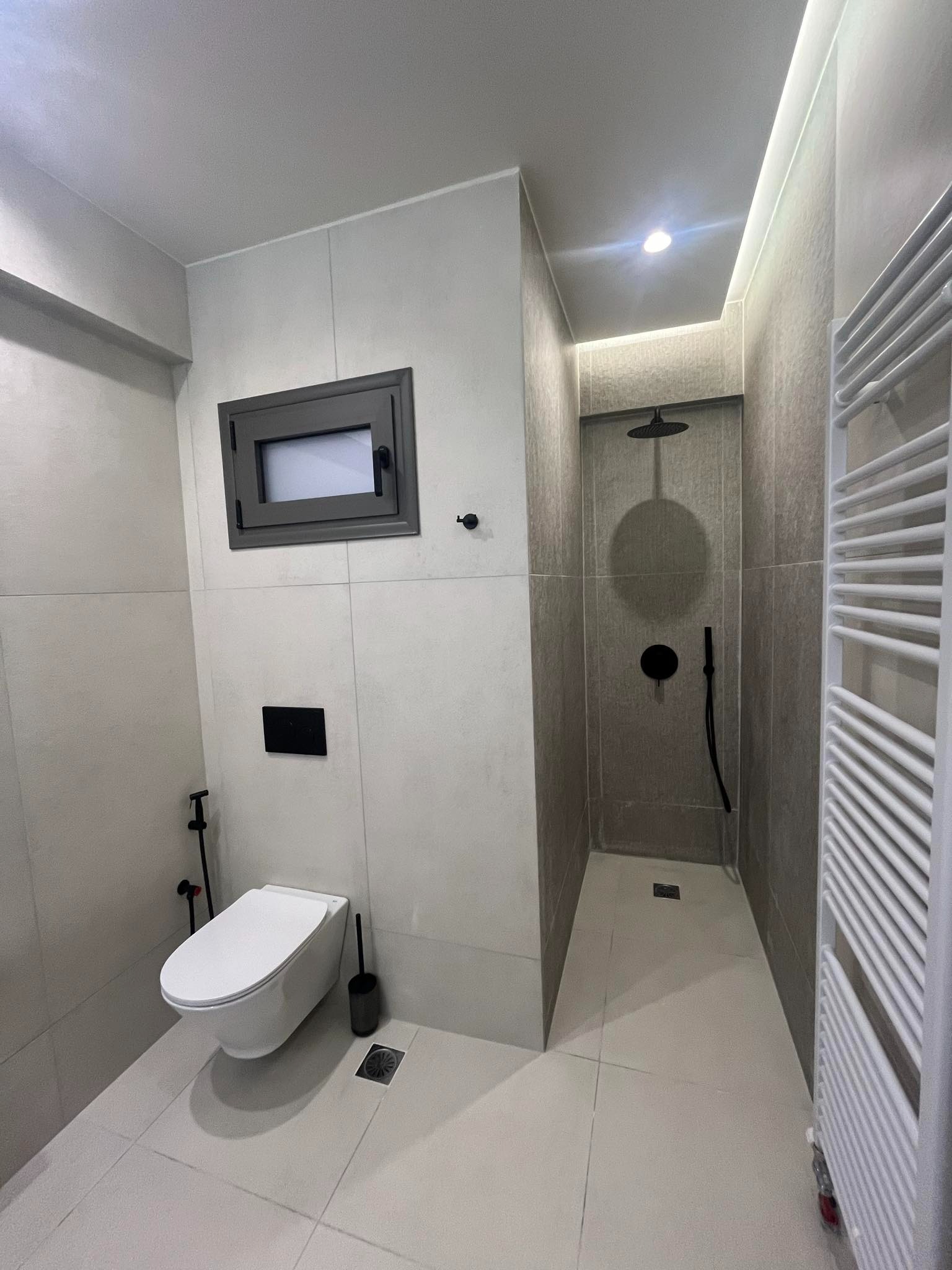 OliveVine 1 interior