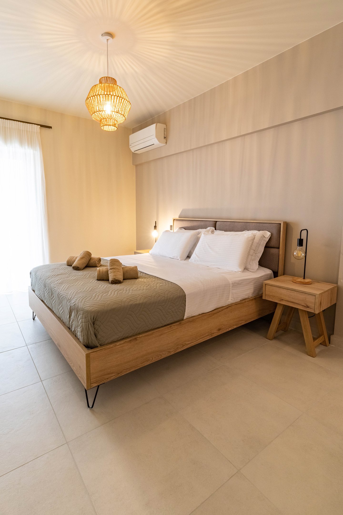 OliveVine 5 interior